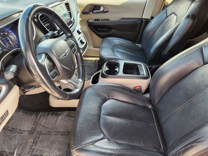 Used 2021 Chrysler Pacifica Touring-L