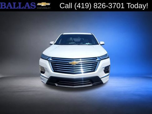 Used 2023 Chevrolet Traverse Premier AWD/4WD image 3