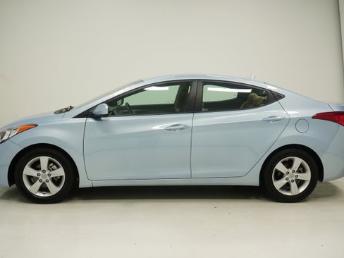 Used 2012 Hyundai Elantra GLS w/ Preferred Pkg 3 FWD image 7