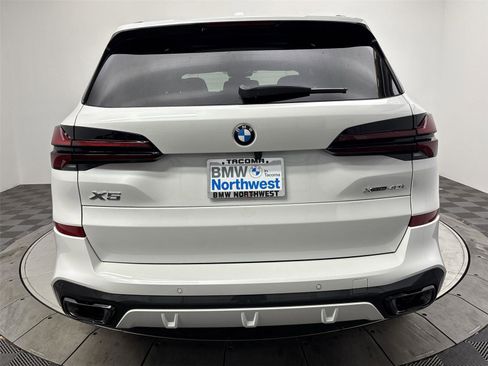 New 2026 BMW X5 xDrive40i w/ M Sport Package image 15