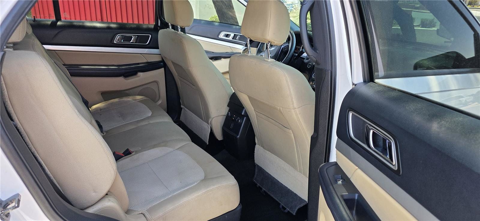 Used 2016 Ford Explorer XLT w/ Equipment Group 201A FWD image 13