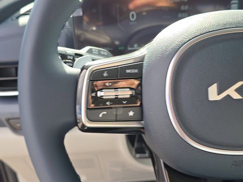 New 2026 Kia Carnival SX FWD image 31