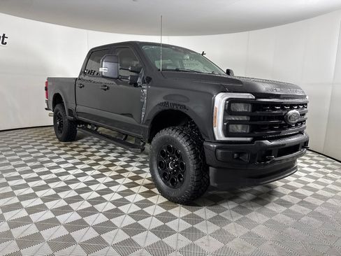Used 2024 Ford F350 Lariat w/ Black Appearance Package AWD/4WD image 3