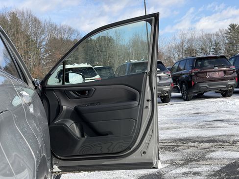 Used 2025 Subaru Forester Premium w/ Convenience Package #1 image 32