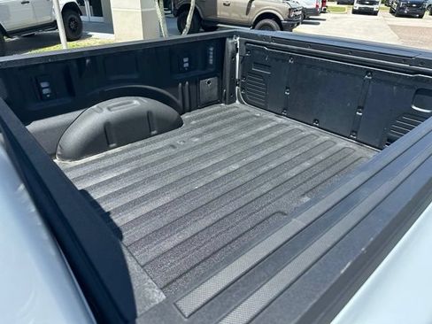 Used 2025 Ford F150 Raptor AWD/4WD image 36