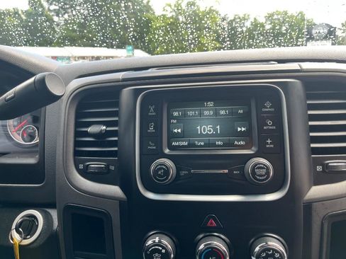 Used 2018 RAM 3500 Tradesman w/ Chrome Appearance Group image 16