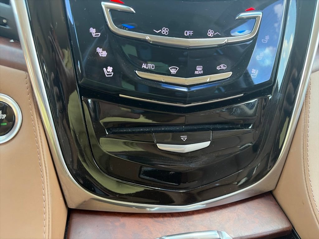Used 2016 Cadillac Escalade ESV Platinum AWD/4WD image 24