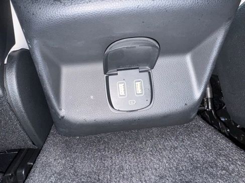 Used 2023 Genesis GV70 2.5T image 40