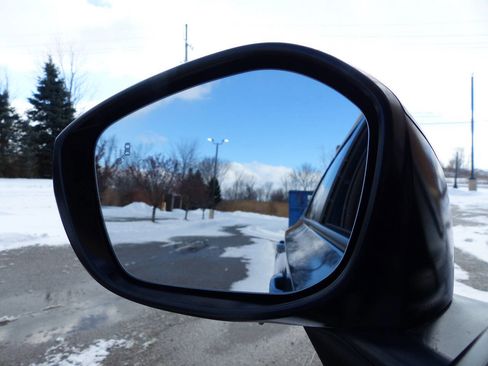 Used 2025 Honda Civic Sport image 40