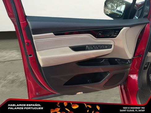 Used 2023 Honda Odyssey Touring image 13