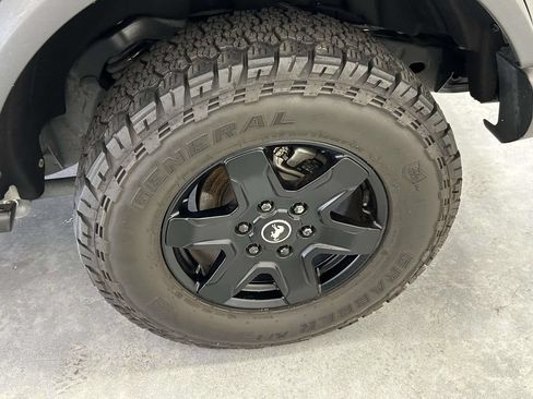 Used 2024 Ford Bronco Black Diamond AWD/4WD image 11