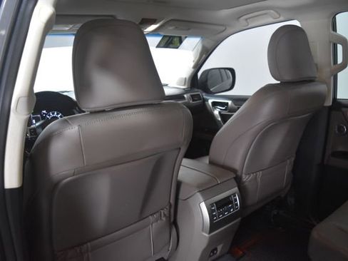 Used 2021 Lexus GX 460 Luxury image 18
