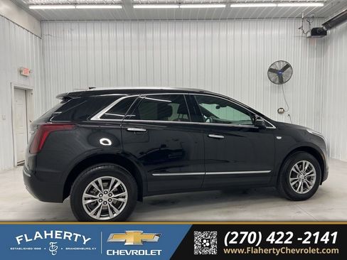 Used 2023 Cadillac XT5 Premium Luxury image 2