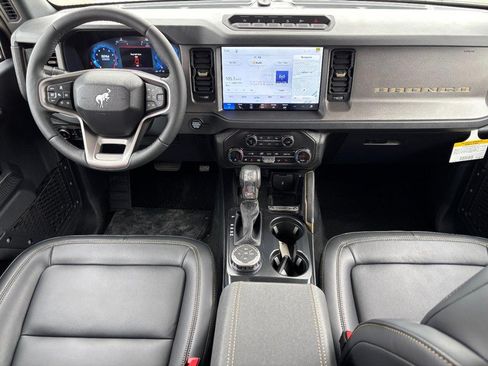 New 2026 Ford Bronco Badlands AWD/4WD image 14