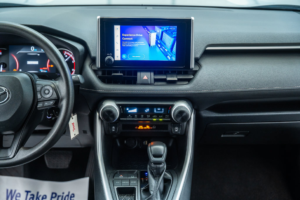 Certified 2025 Toyota RAV4 LE FWD image 20