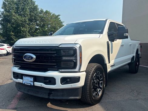 Used 2026 Ford F350 Platinum AWD/4WD image 12