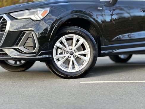 Certified 2025 Audi Q3 2.0T Premium image 2