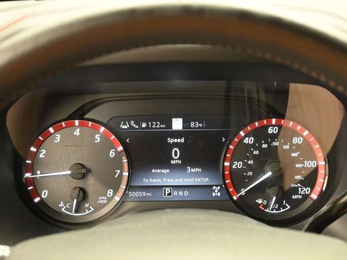 Used 2021 Nissan Titan PRO-4X w/ Pro-4x Convenience Package AWD/4WD image 12
