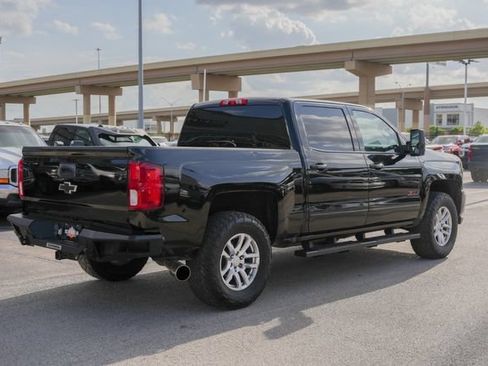 Used 2018 Chevrolet Silverado 1500 LT w/ Texas Edition AWD/4WD image 6