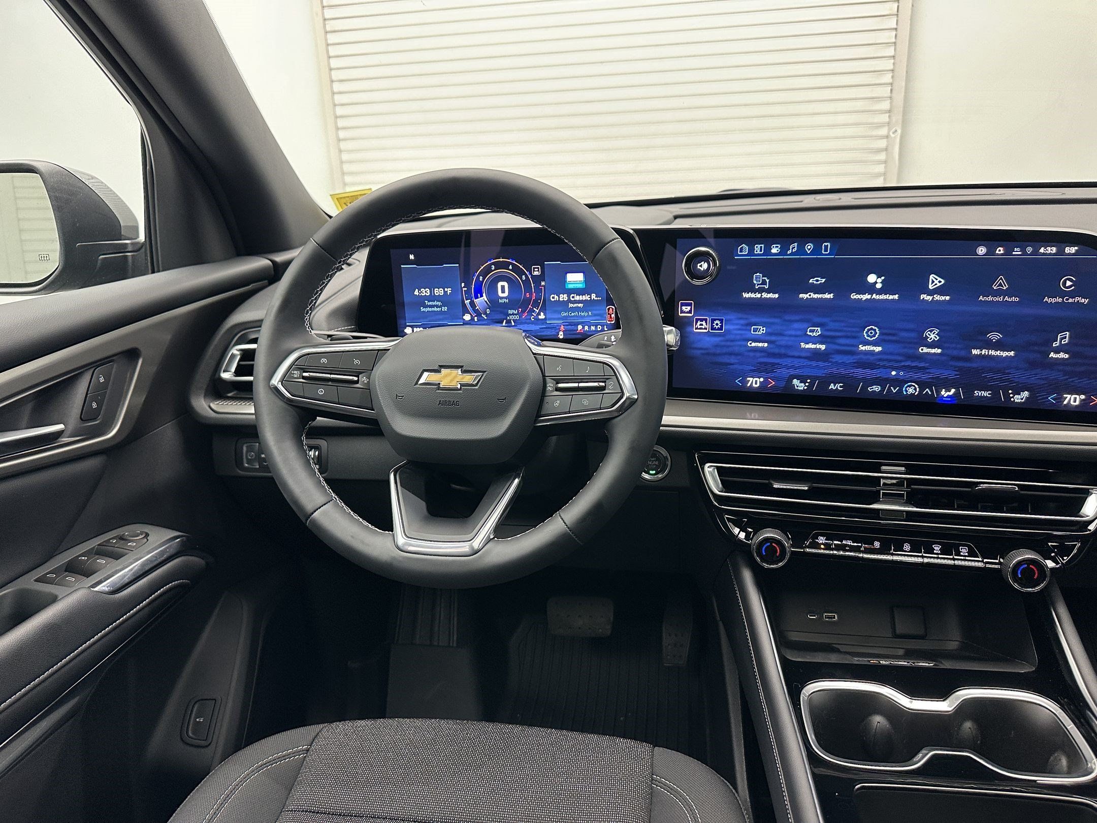 Used 2026 Chevrolet Traverse LT w/ Sun and Wheel Package AWD/4WD image 30