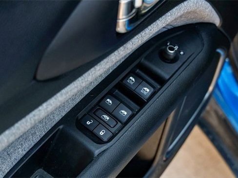 Used 2022 Jeep Compass Latitude w/ Convenience Group image 19