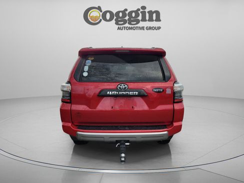 Used 2021 Toyota 4Runner TRD Off-Road Premium image 3