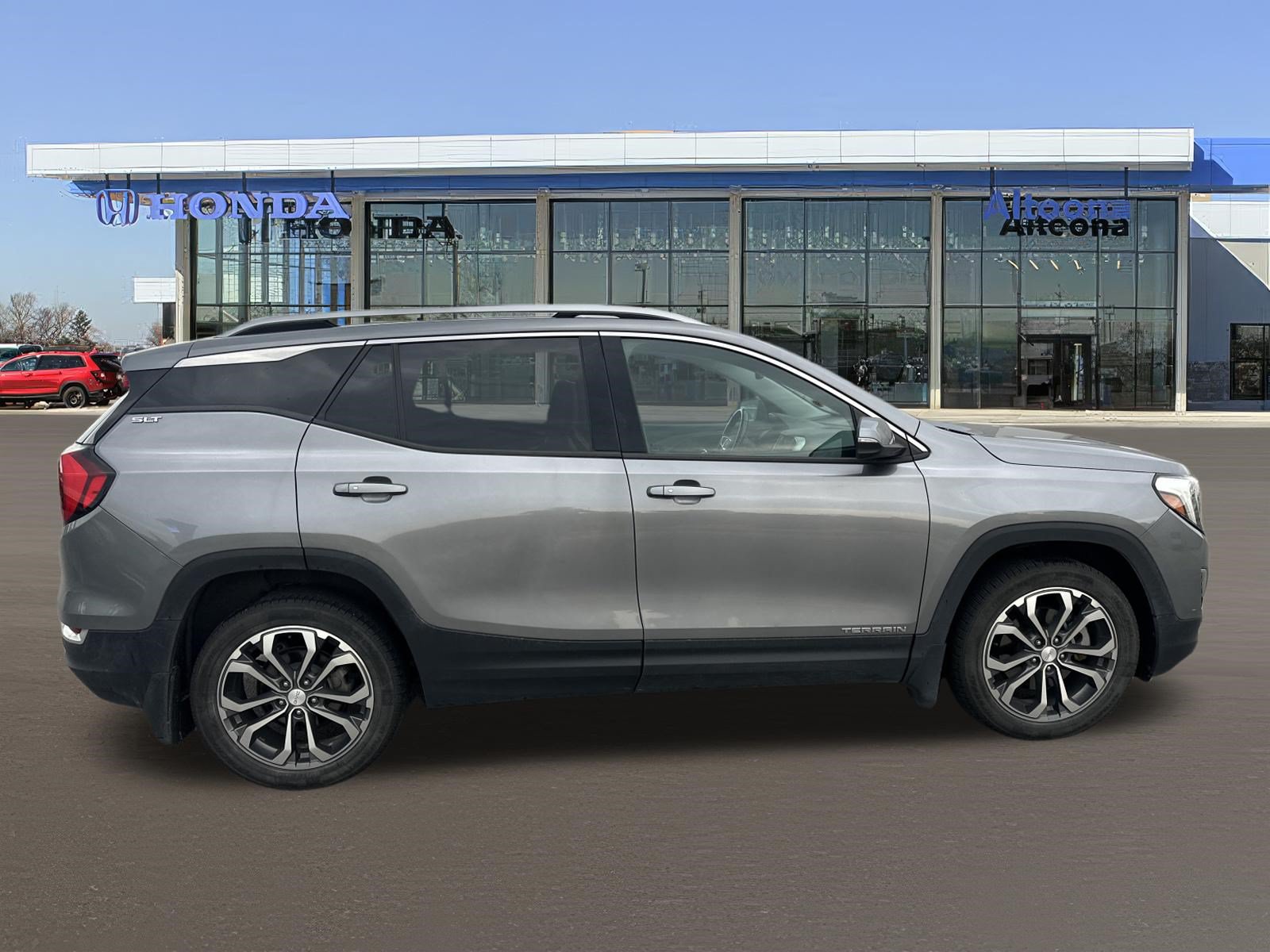 Used 2019 GMC Terrain SLT w/ Preferred Package FWD image 5
