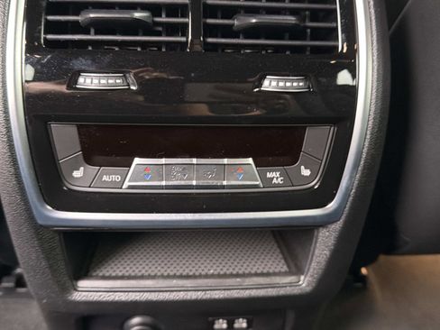 Certified 2026 BMW X5 xDrive40i w/ Climate Comfort Package AWD/4WD image 16