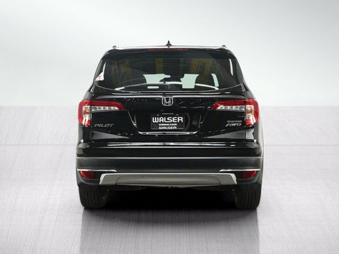 Used 2021 Honda Pilot Touring image 4