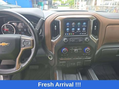 Used 2021 Chevrolet Silverado 1500 High Country w/ Technology Package AWD/4WD image 7