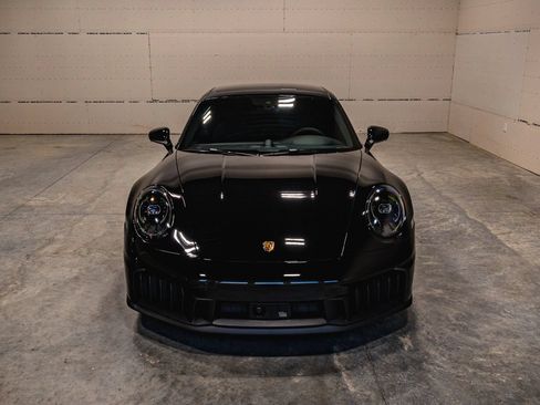 Used 2025 Porsche 911 GTS image 20