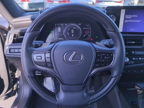 Certified 2023 Lexus ES 300h Ultra Luxury image 19