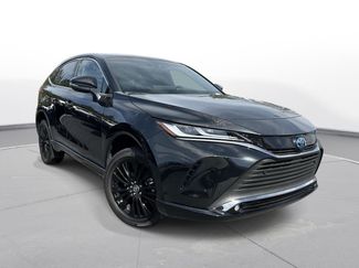 Used 2023 Toyota Venza Nightshade video 3