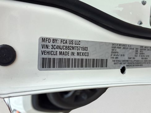 Used 2021 Jeep Compass Latitude FWD image 23