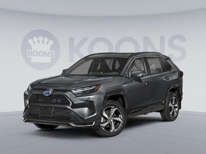 Used 2025 Toyota RAV4 SE w/ Weather & Moonroof Package