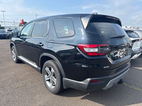 Used 2023 Honda Pilot EX-L image 4