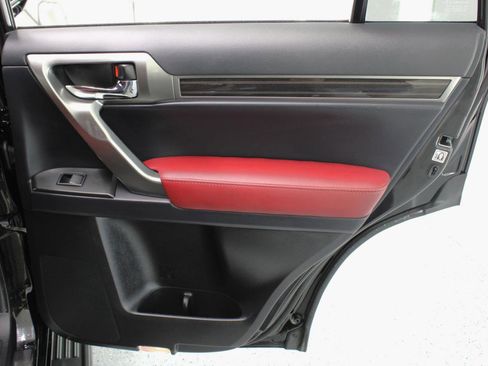 Used 2022 Lexus GX 460 Premium w/ Premium Package image 48