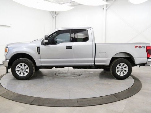 Used 2020 Ford F250 XLT w/ XLT Value Package image 4