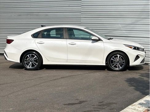 Used 2023 Kia Forte LXS FWD image 10