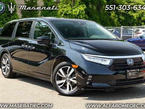 Used 2023 Honda Odyssey Touring image 1