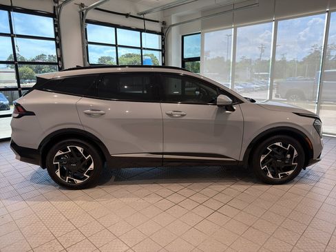 Used 2025 Kia Sportage SX FWD image 6