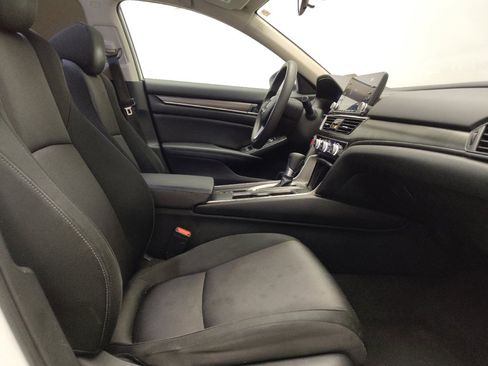 Used 2019 Honda Accord LX image 21