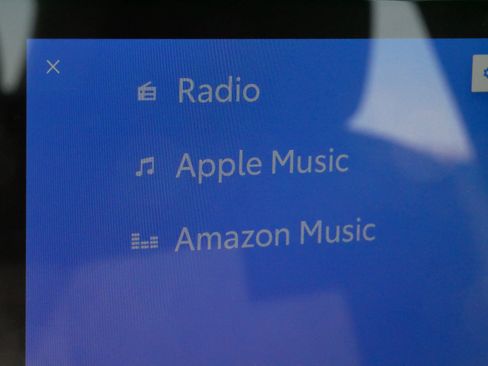 Certified 2025 Toyota Corolla LE image 28