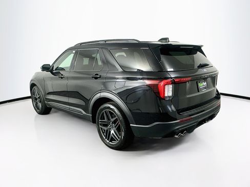 Used 2025 Ford Explorer ST RWD image 5