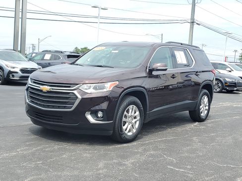 Used 2020 Chevrolet Traverse LT FWD image 34