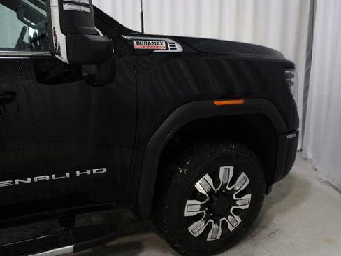 Used 2024 GMC Sierra 2500 Denali w/ Denali Reserve Package AWD/4WD image 38