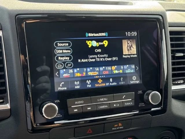 Used 2022 Nissan Frontier SV AWD/4WD image 33