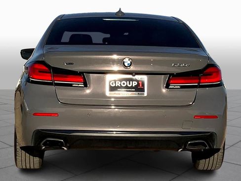 Used 2022 BMW 530i xDrive image 4