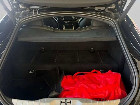 Used 2018 Ferrari GTC4Lusso T image 18