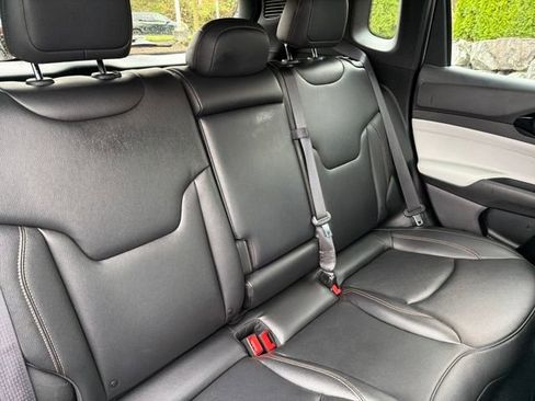 Used 2024 Jeep Compass Limited image 22